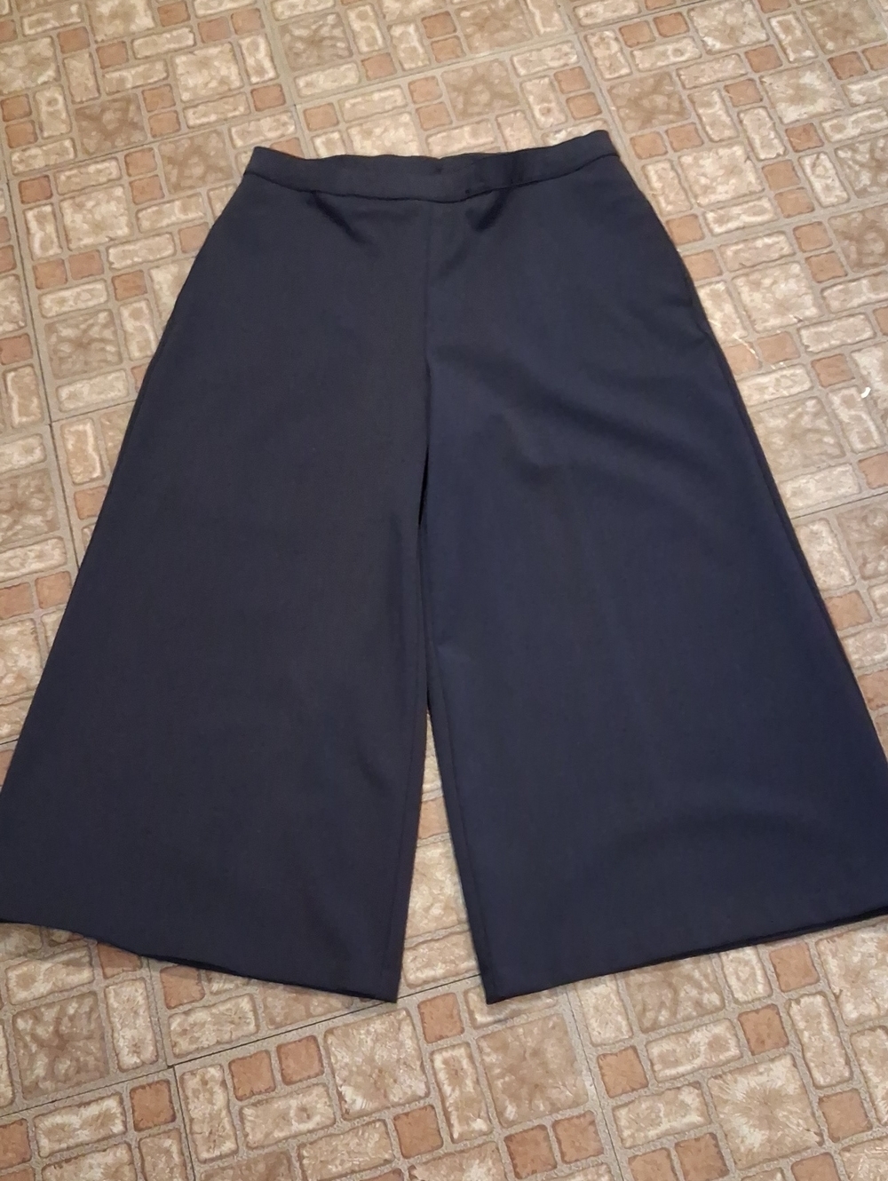 Vintage Wide-Leg Culotte Pants in Black Size 10 Side Pockets